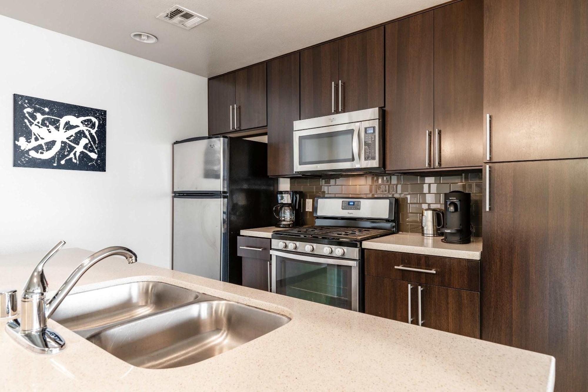 Appartement New 2br Weho Getaway D *